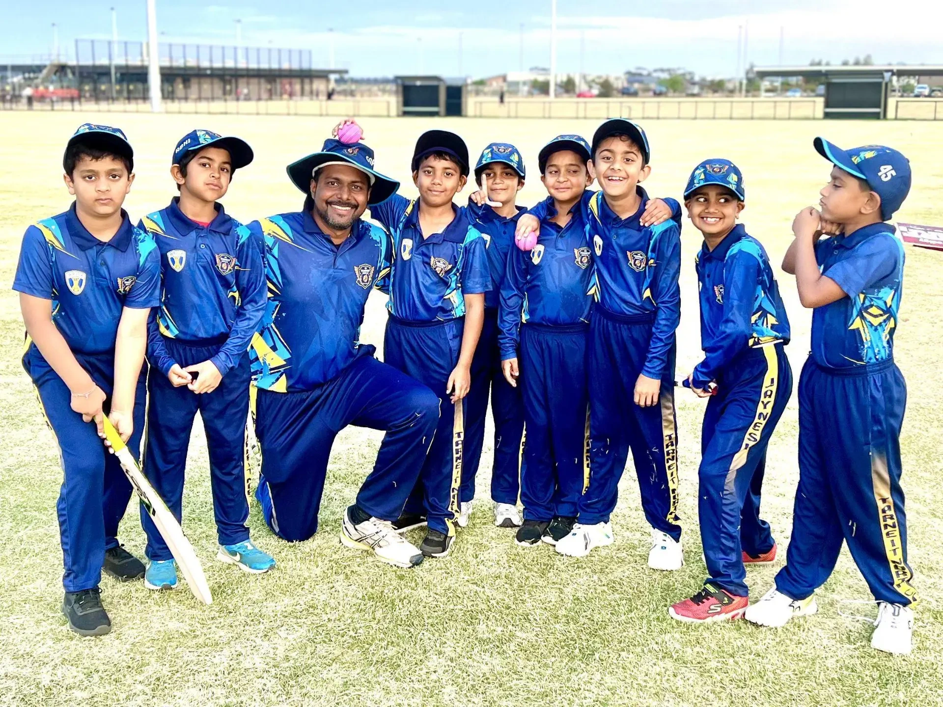 TNCC junior players together on match day